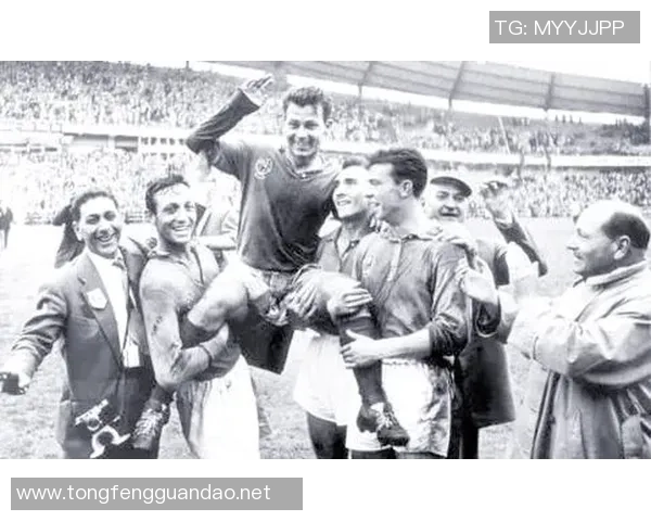 足球场上的6号传奇球员们与他们的光辉岁月